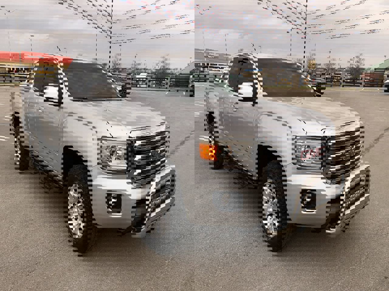 Used 2015 GMC Canyon SLE w/ SLE Convenience Package image 7