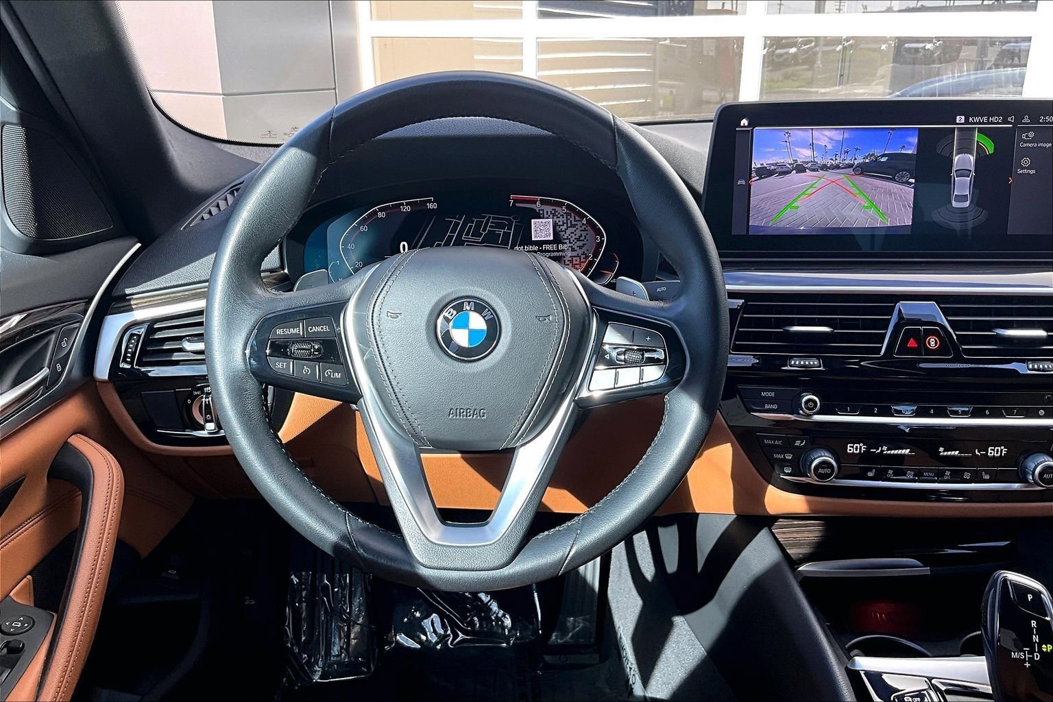 Used 2023 BMW 530i w/ Convenience Package image 5