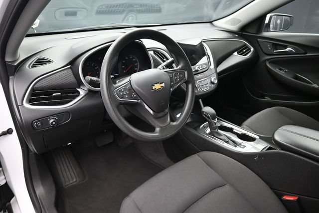 Used 2024 Chevrolet Malibu LT FWD image 11