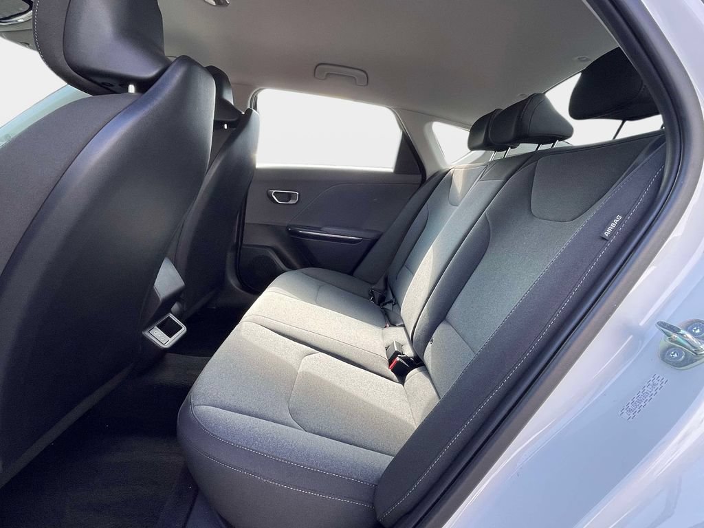 Used 2025 Kia K4 FWD image 9