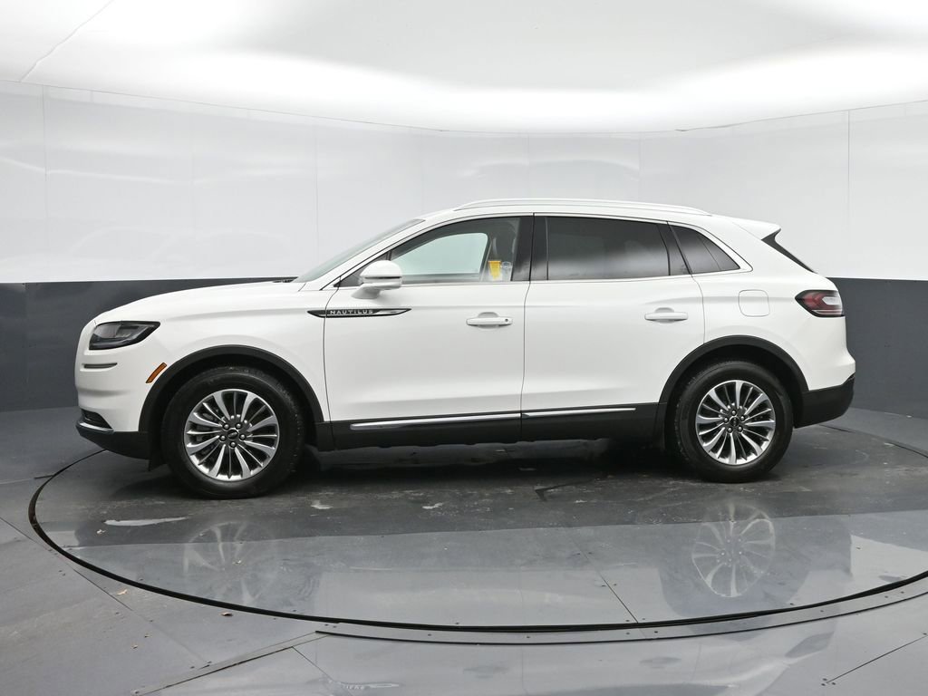 Used 2022 Lincoln Nautilus AWD w/ Premium Package image 4