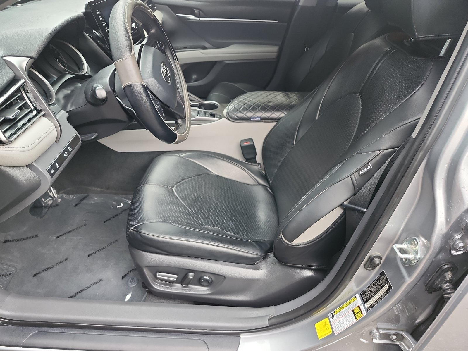 Used 2022 Toyota Camry SE FWD image 10