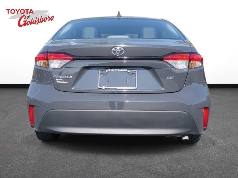 Used 2024 Toyota Corolla LE image 7
