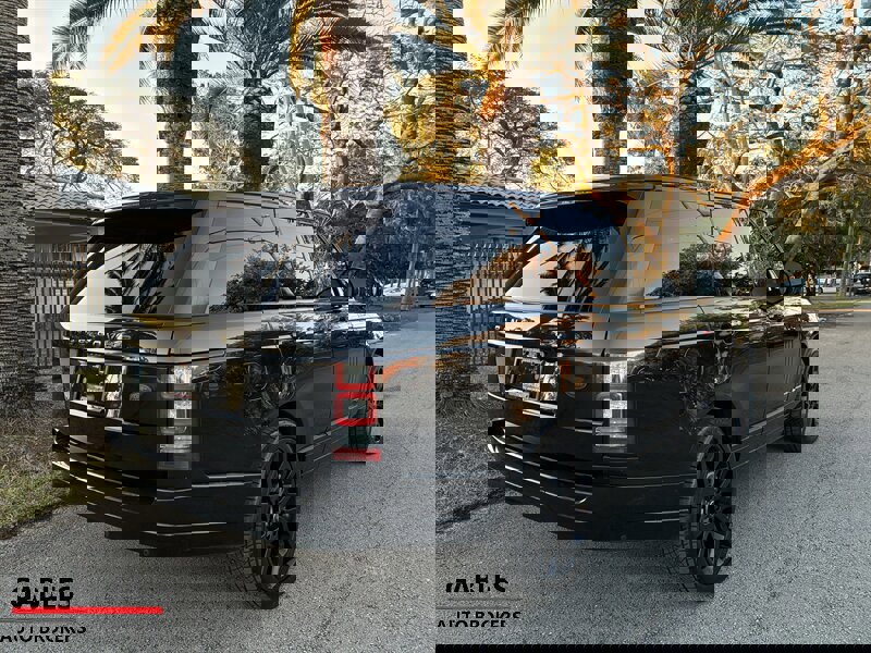 Used 2014 Land Rover Range Rover HSE image 6