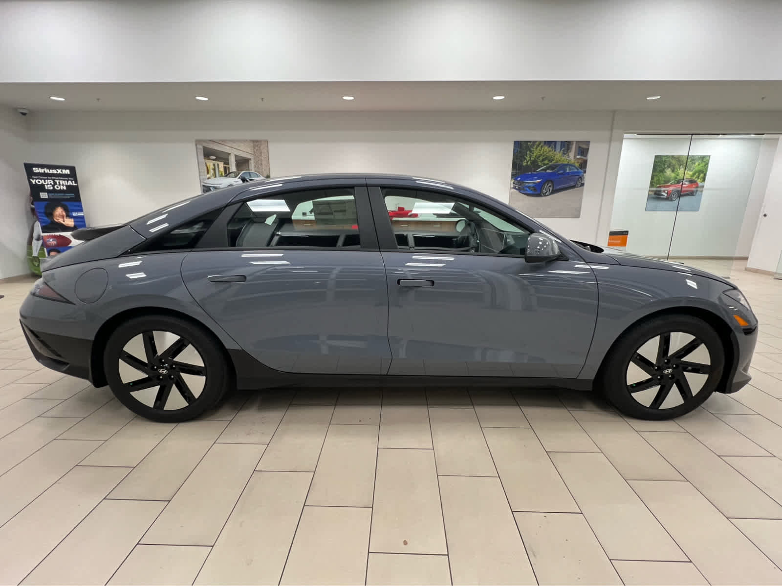 New 2025 Hyundai Ioniq 6 SE image 6