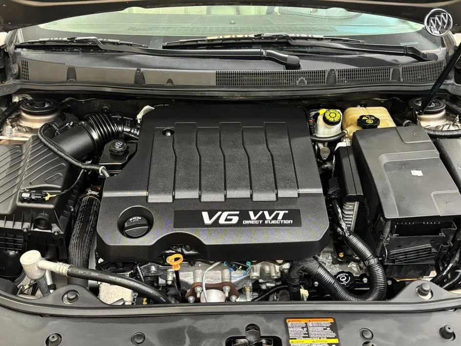 Used 2010 Buick LaCrosse CXL w/ Entertainment Package image 33