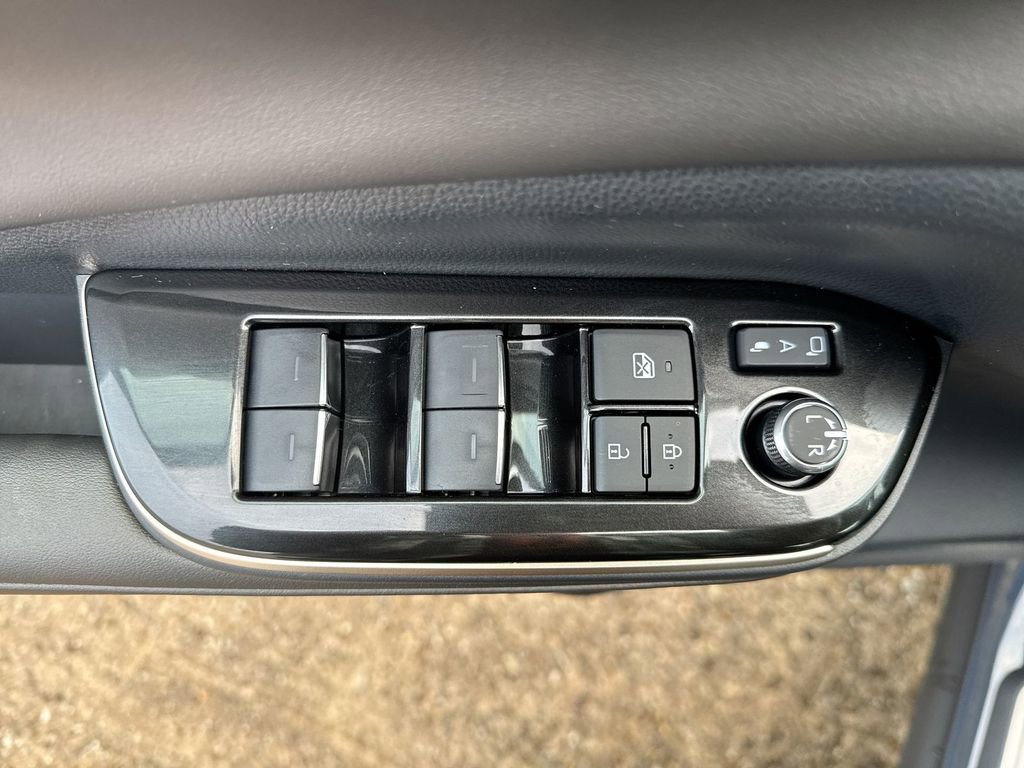 New 2026 Toyota Crown Nightshade image 15