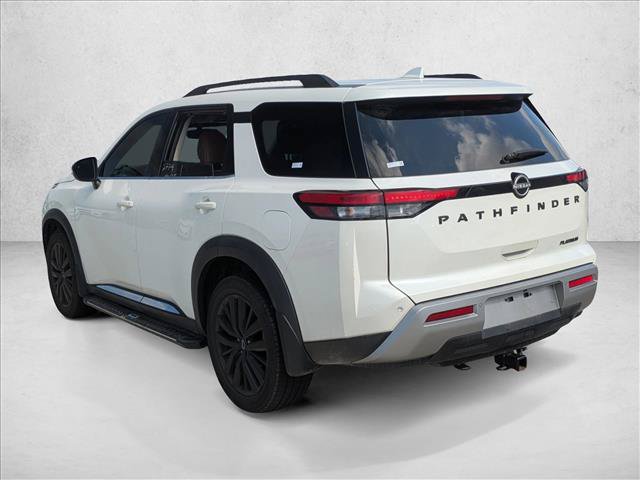 Used 2022 Nissan Pathfinder Platinum w/ Cargo Package FWD image 7