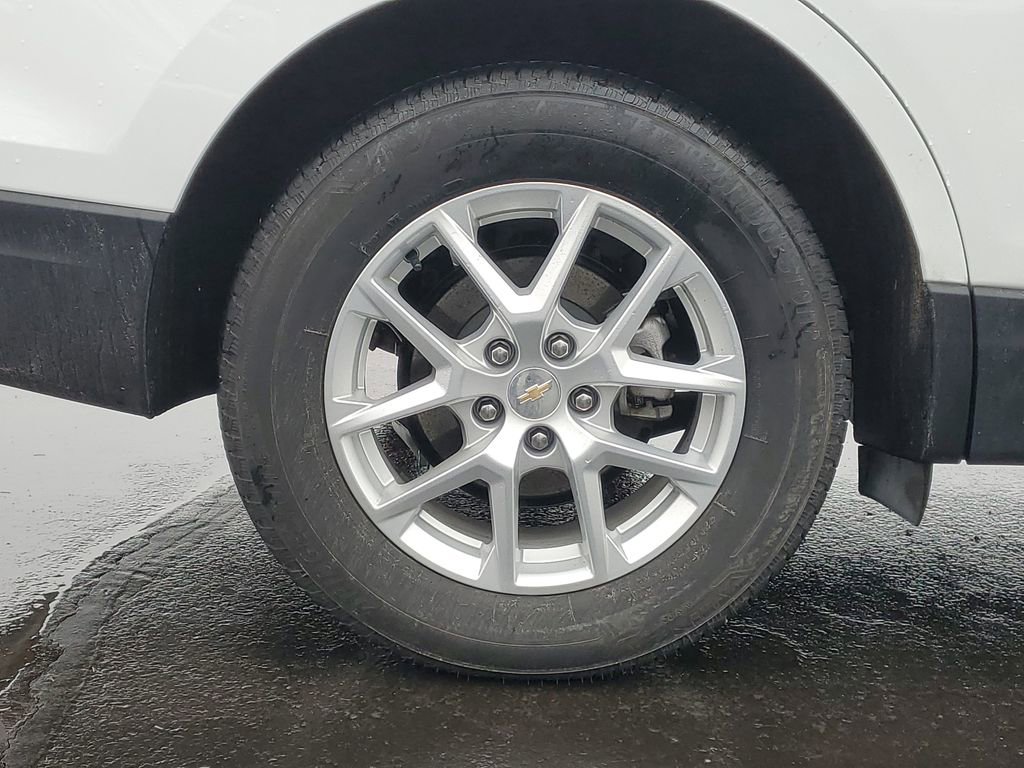 Used 2024 Chevrolet Equinox LT image 32
