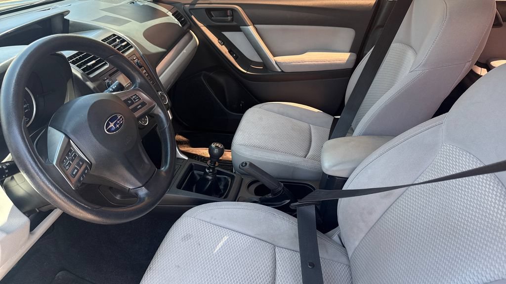 Used 2014 Subaru Forester 2.5i AWD/4WD image 9