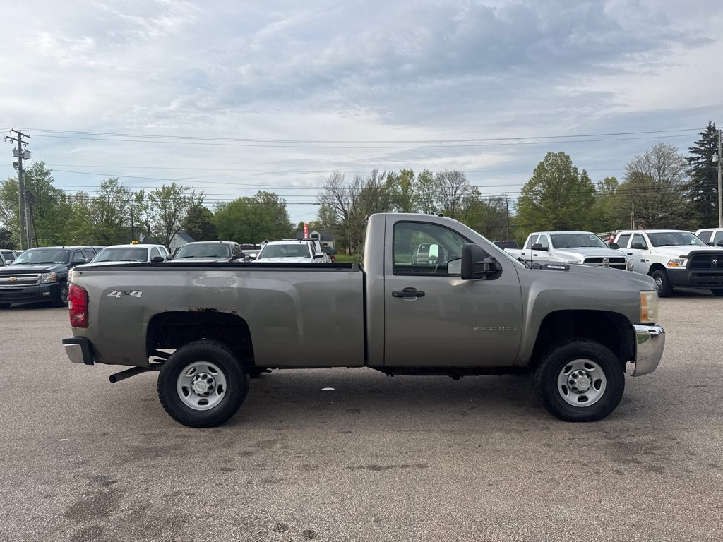 Used 2007 Chevrolet Silverado 2500 W/T w/ Snow Plow Prep Package AWD/4WD image 5