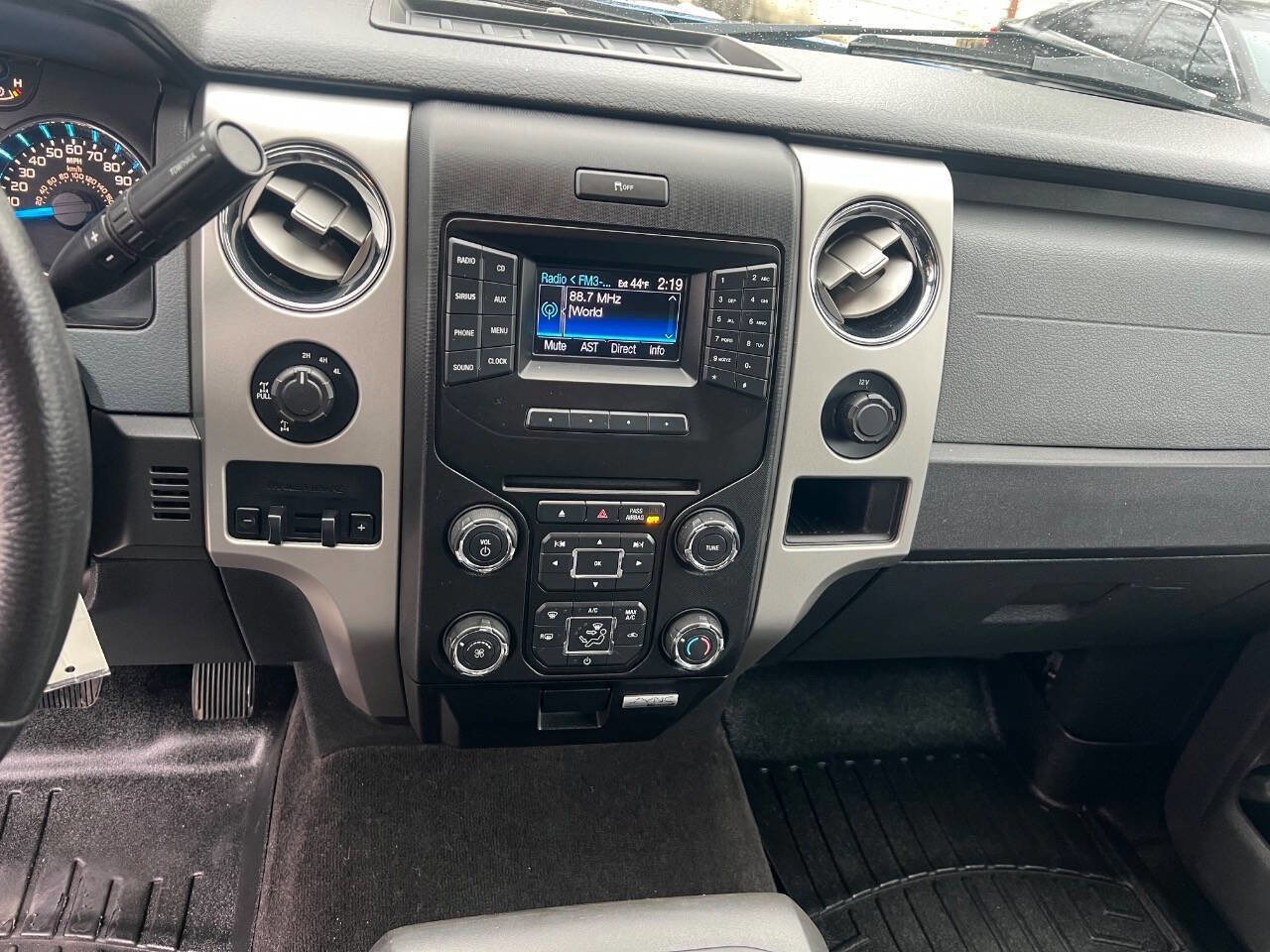 Used 2013 Ford F150 XLT w/ Luxury Equipment Group image 14