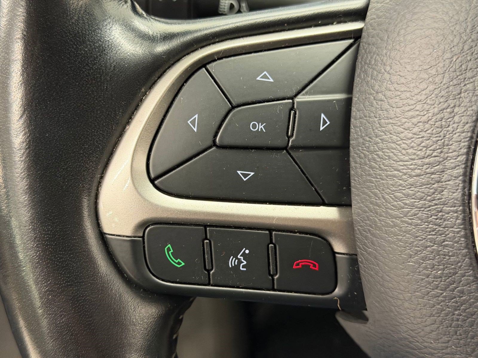 Used 2021 Jeep Compass Latitude AWD/4WD image 14