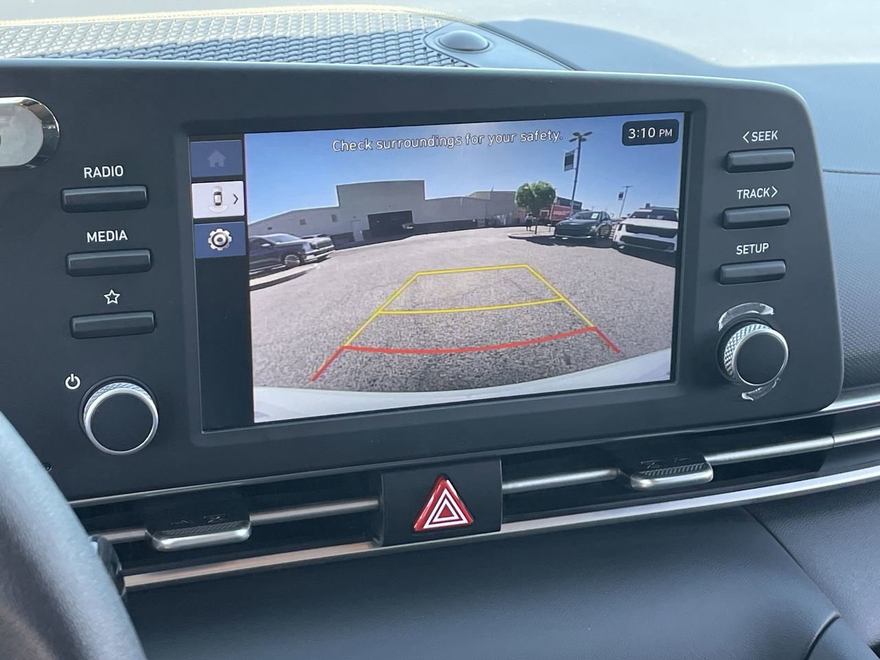 Certified 2024 Hyundai Elantra SE FWD image 25