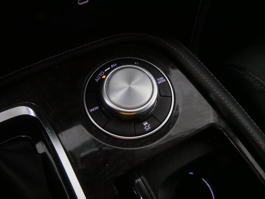 Used 2022 INFINITI QX80 Luxe image 27