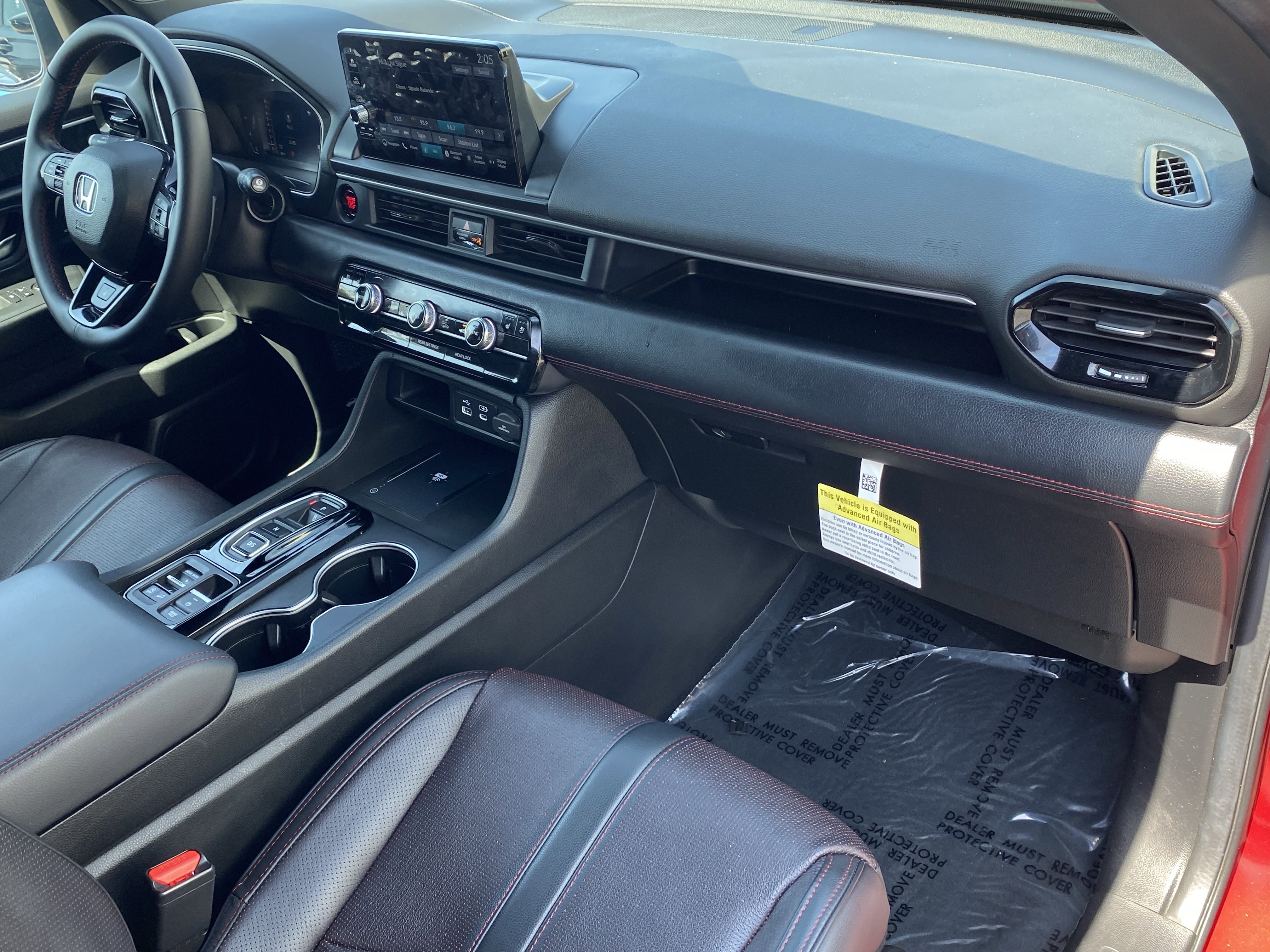 Used 2025 Honda Pilot Black Edition image 10