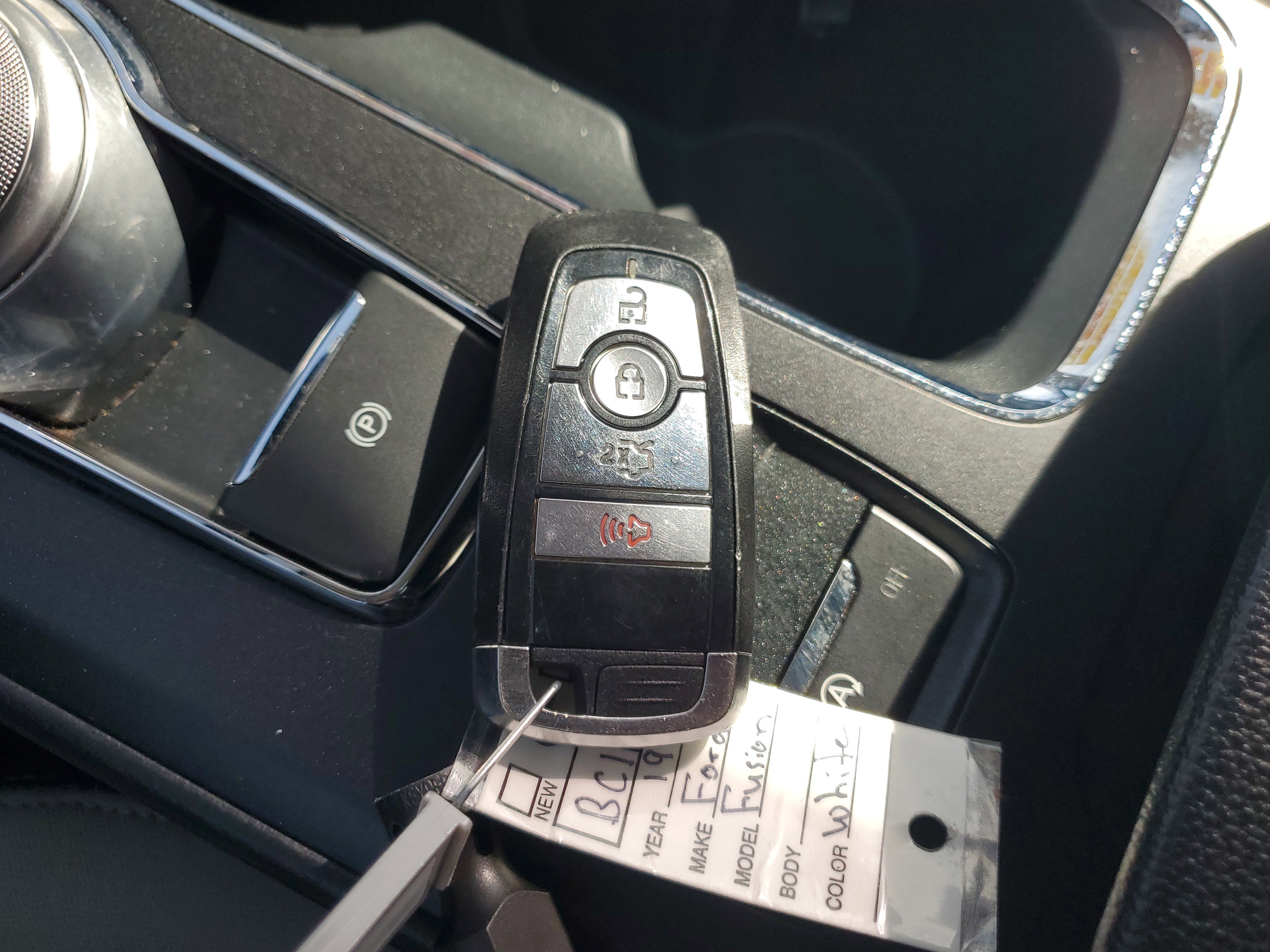 Used 2019 Ford Fusion SE w/ Equipment Group 151A image 29