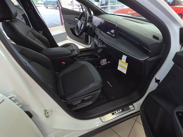 New 2026 Nissan Leaf SV+ w/ Illuminated Package FWD image 16