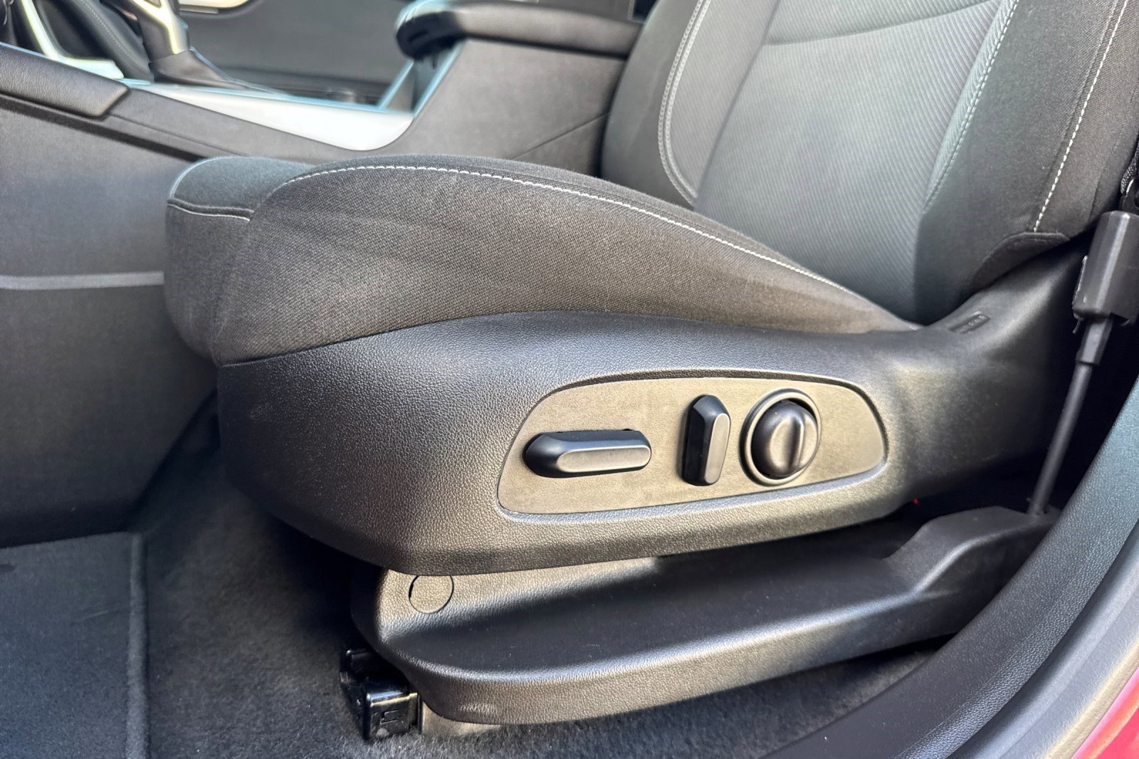 Used 2025 Chevrolet Blazer LT image 14