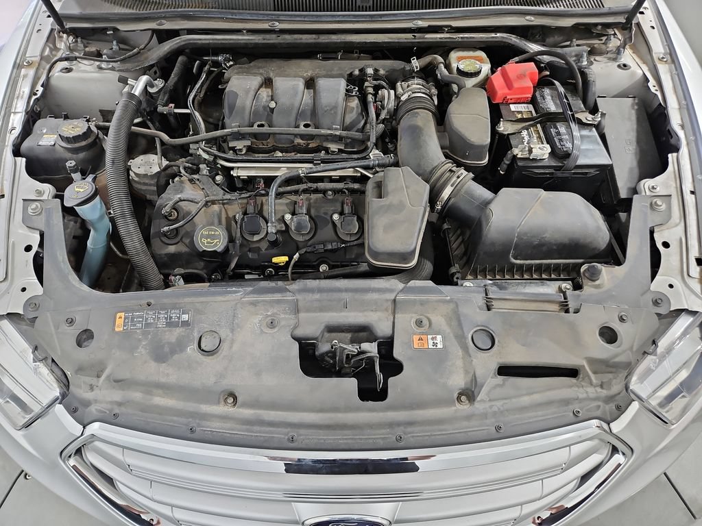 Used 2016 Ford Taurus Limited FWD image 21