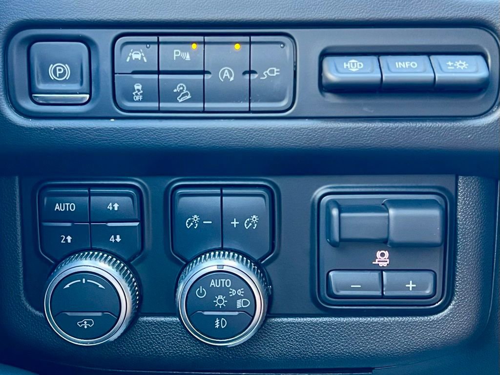 Used 2021 GMC Yukon XL AT4 w/ AT4 Premium Plus Package image 33