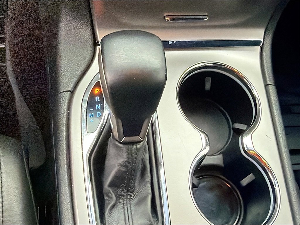 Used 2018 Jeep Grand Cherokee Laredo image 17