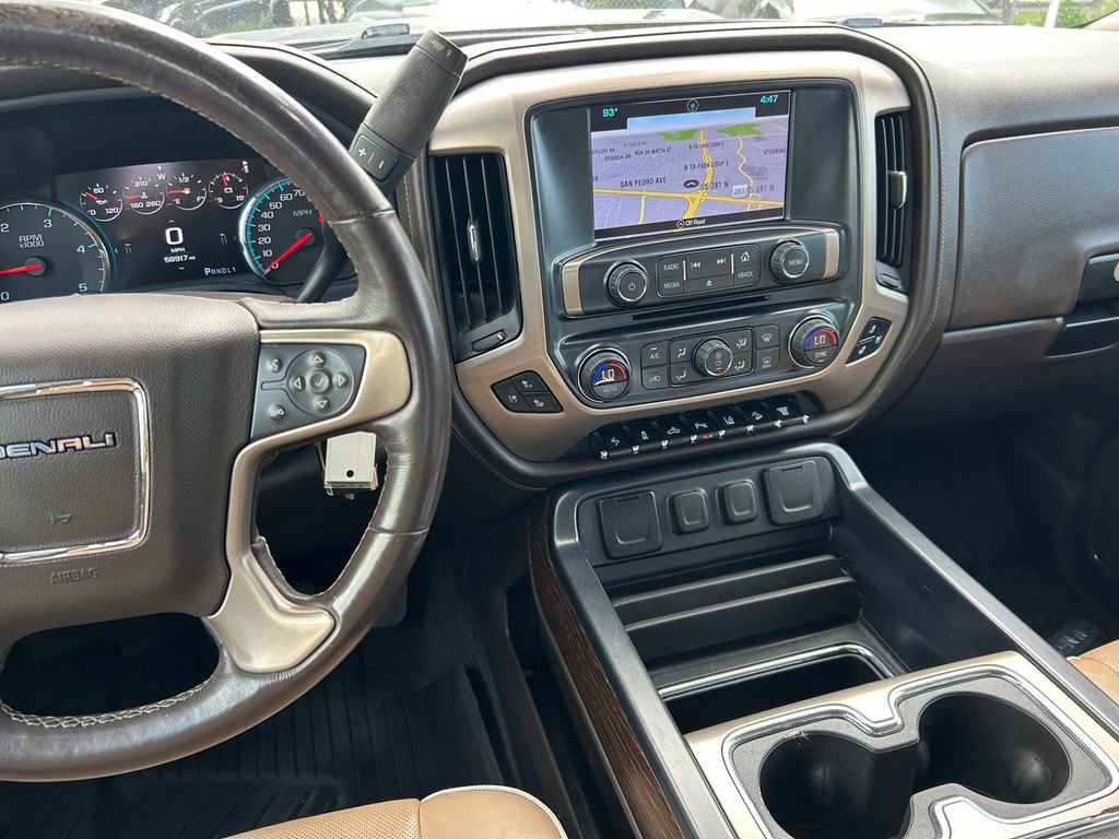 Used 2018 GMC Sierra 2500 Denali w/ Duramax Plus Package AWD/4WD image 19