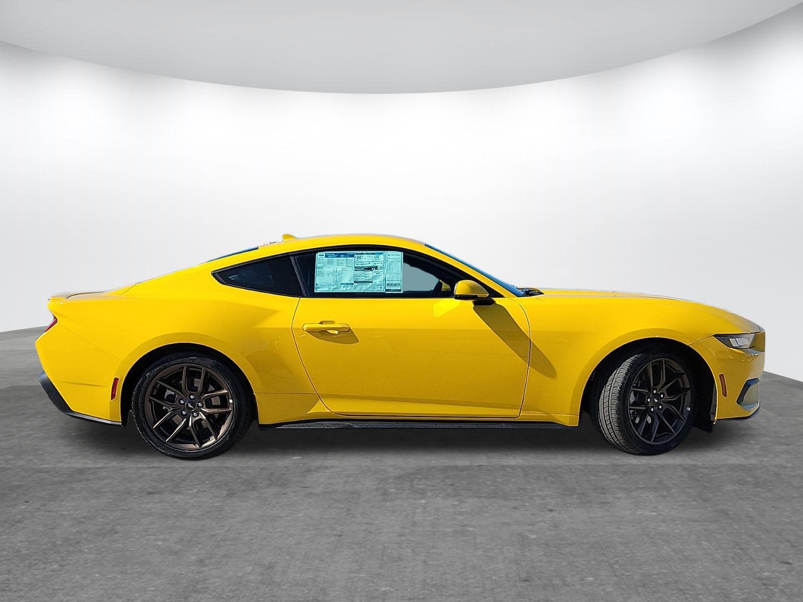 Used 2024 Ford Mustang Premium image 4