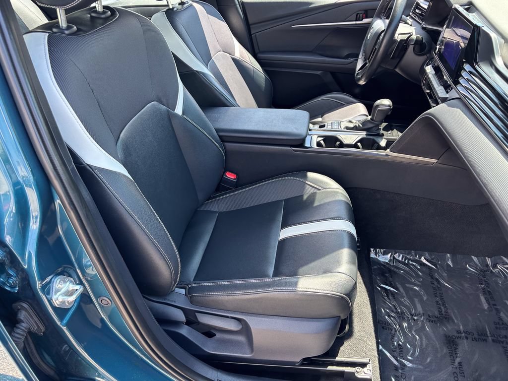 Used 2025 Toyota Camry SE FWD image 34