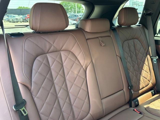 Used 2026 BMW X5 M60i AWD/4WD image 32