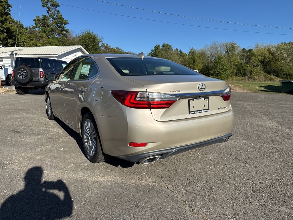 Used 2016 Lexus ES 350 w/ Premium Package w/Wood Trim image 3
