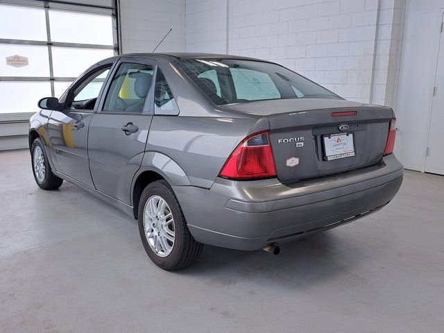Used 2007 Ford Focus SE FWD image 7