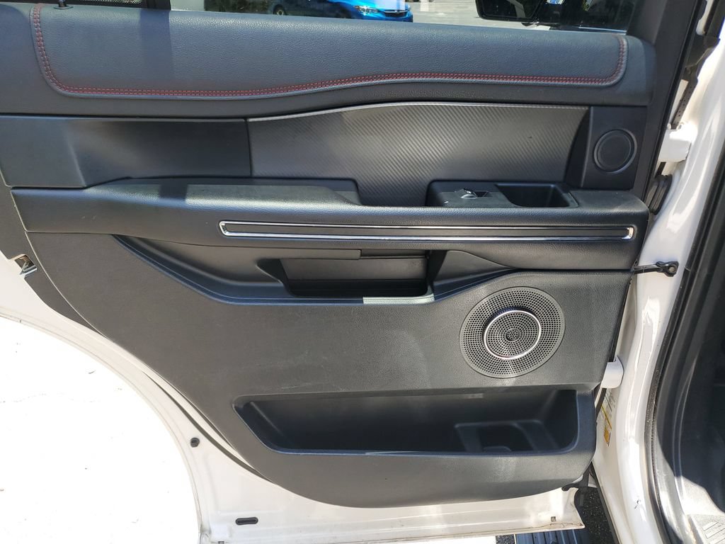 Used 2019 Ford Expedition Limited w/ Equipment Group 303A RWD image 11