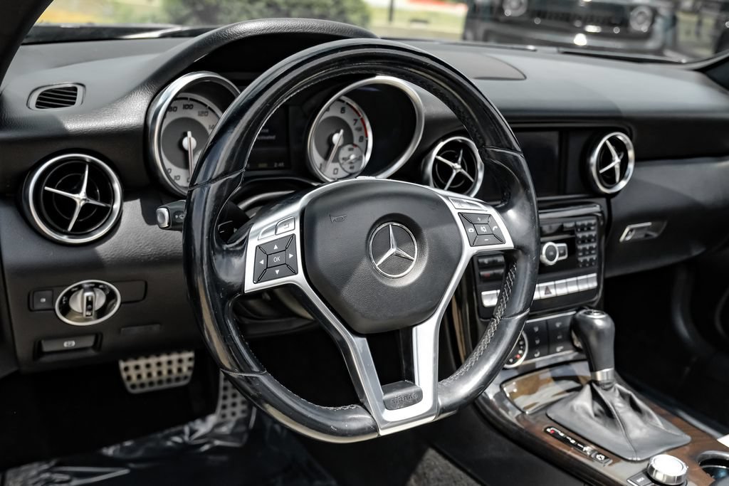 Used 2014 Mercedes-Benz SLK 350 image 12