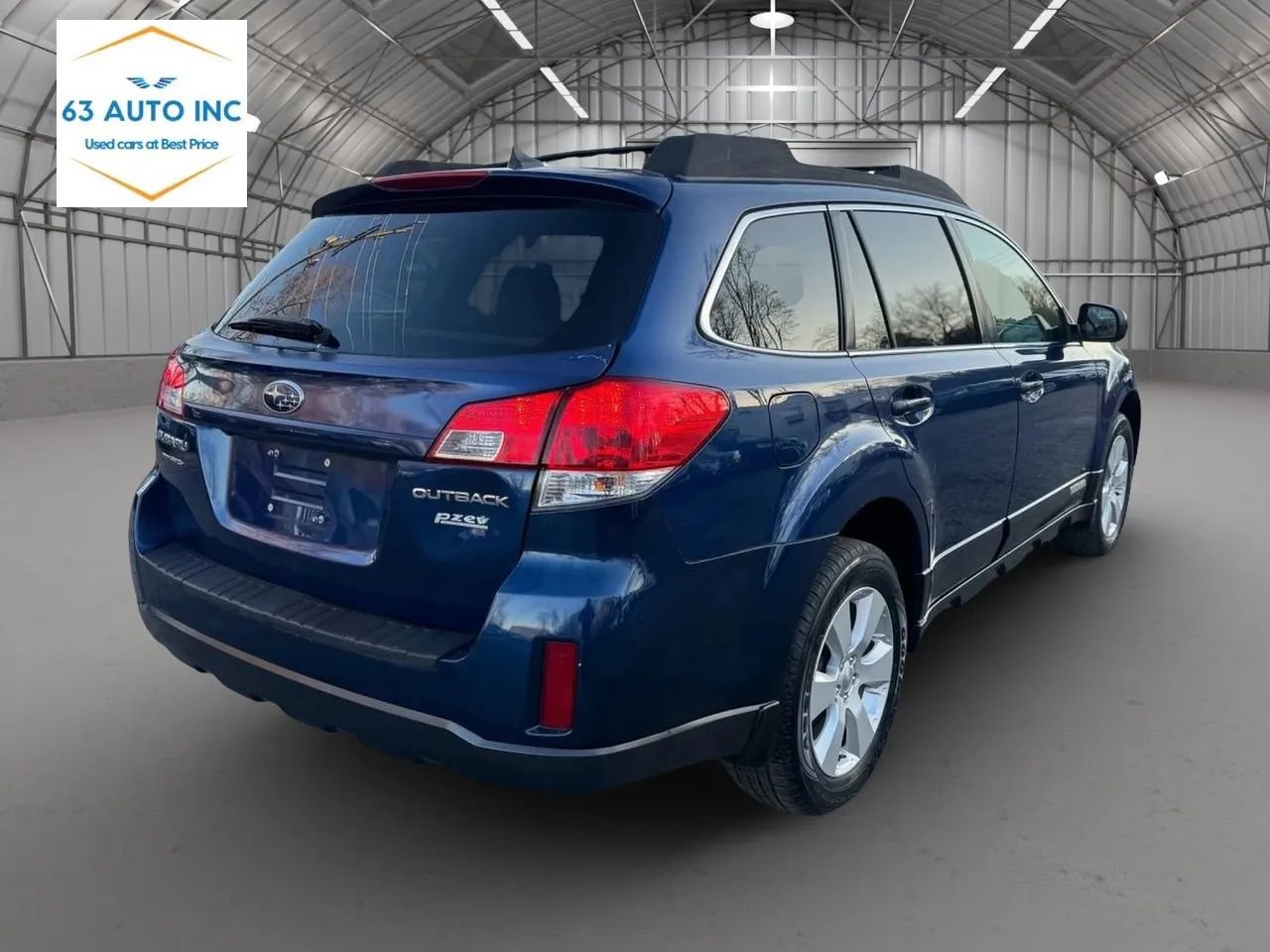 Used 2011 Subaru Outback 2.5i Limited image 5