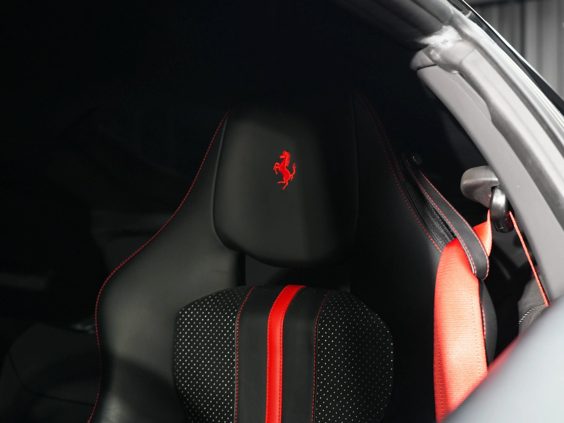 Used 2019 Ferrari 812 Superfast RWD image 15