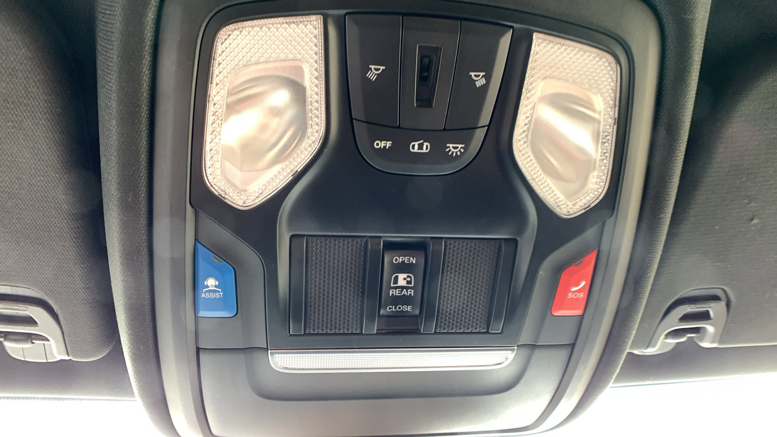 Used 2019 RAM 1500 Big Horn AWD/4WD image 17
