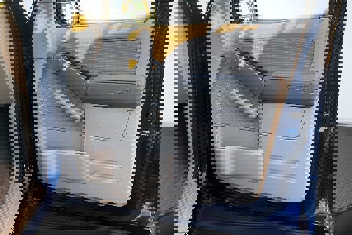 Used 2006 Ford Explorer XLT RWD image 23