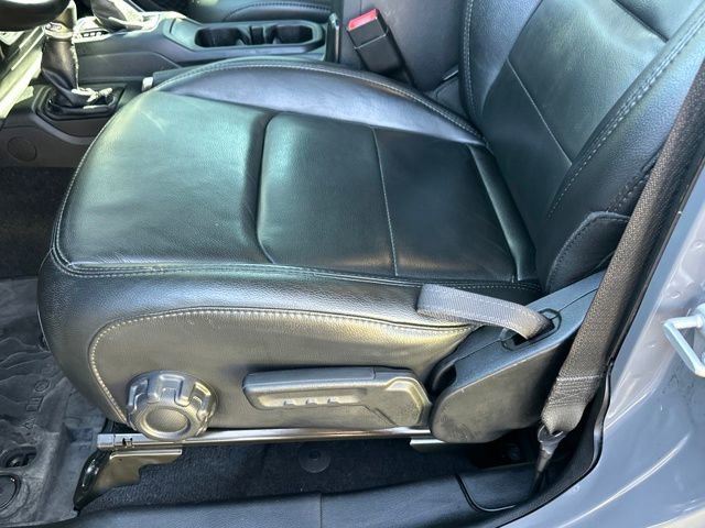 Used 2020 Jeep Wrangler Unlimited Sahara image 10