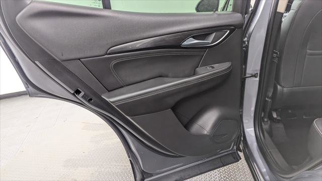 Used 2021 Buick Envision Essence image 16