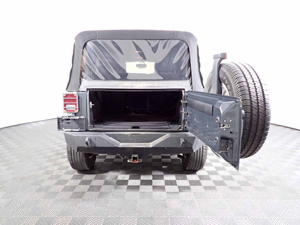 Used 2018 Jeep Wrangler Unlimited Sport S image 11