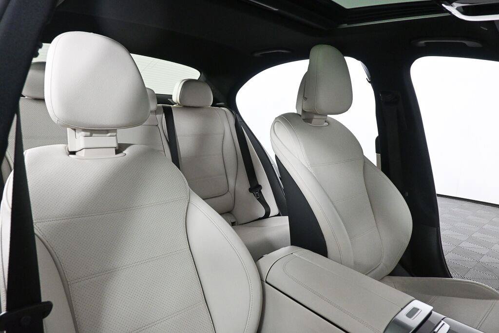 Used 2023 Mercedes-Benz C 300 Sedan image 20