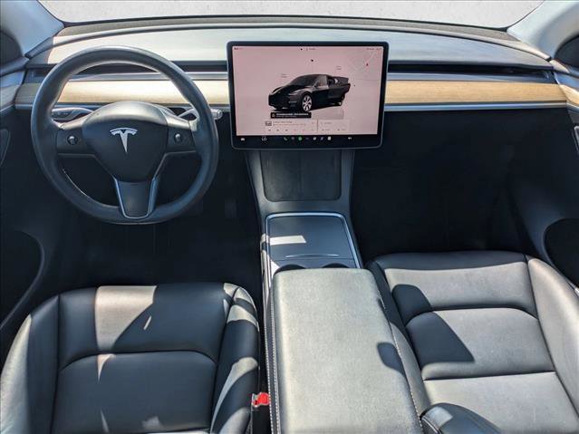 Used 2022 Tesla Model Y Long Range AWD/4WD image 18
