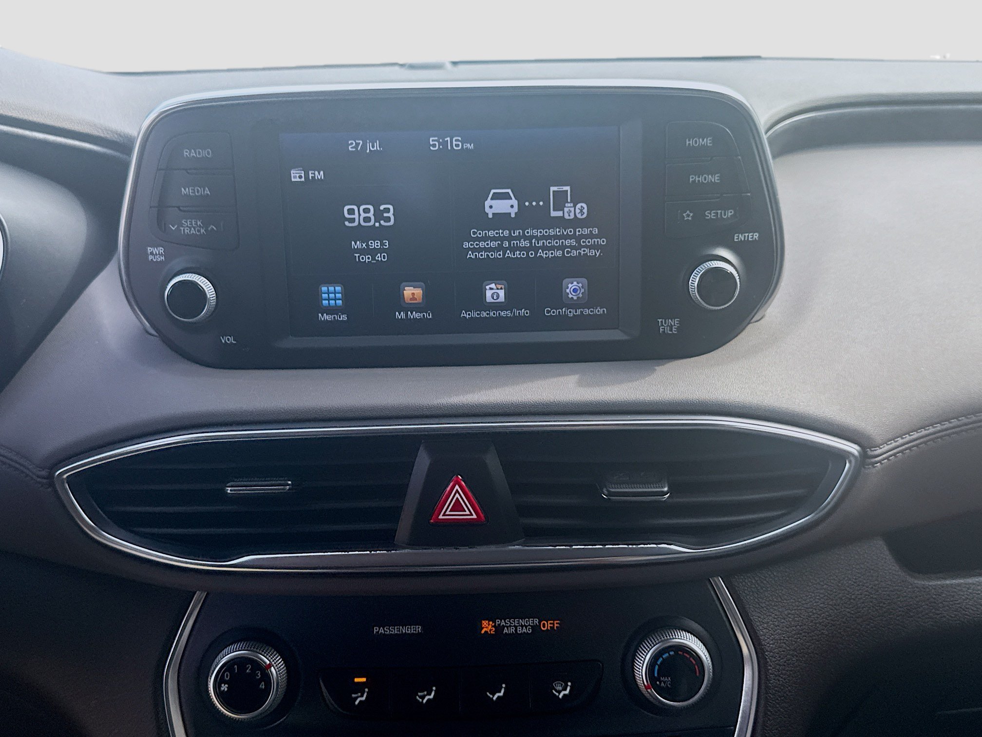 Used 2019 Hyundai Santa Fe SE FWD image 10
