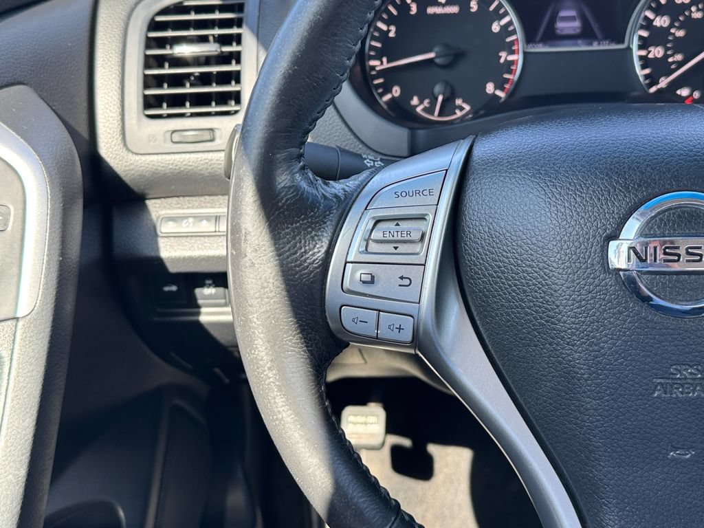 Used 2016 Nissan Altima 2.5 SV FWD image 10