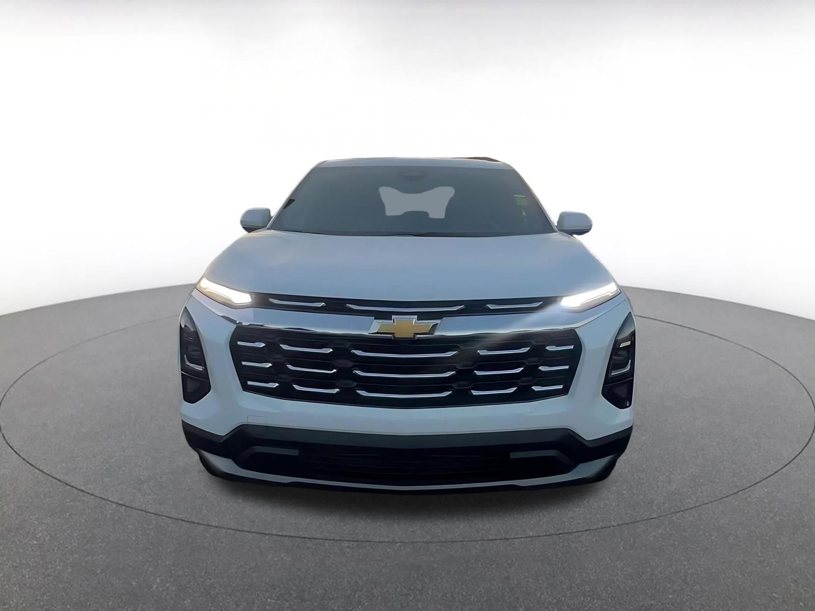 Used 2025 Chevrolet Equinox LT image 4