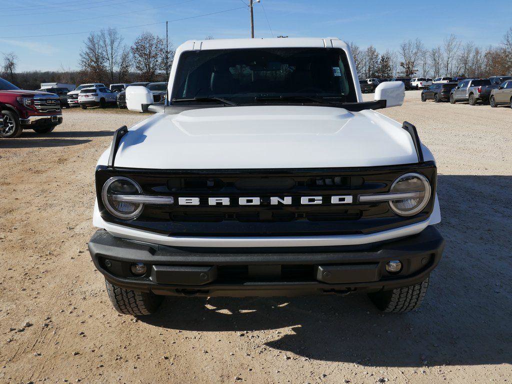 New 2025 Ford Bronco Outer Banks image 8