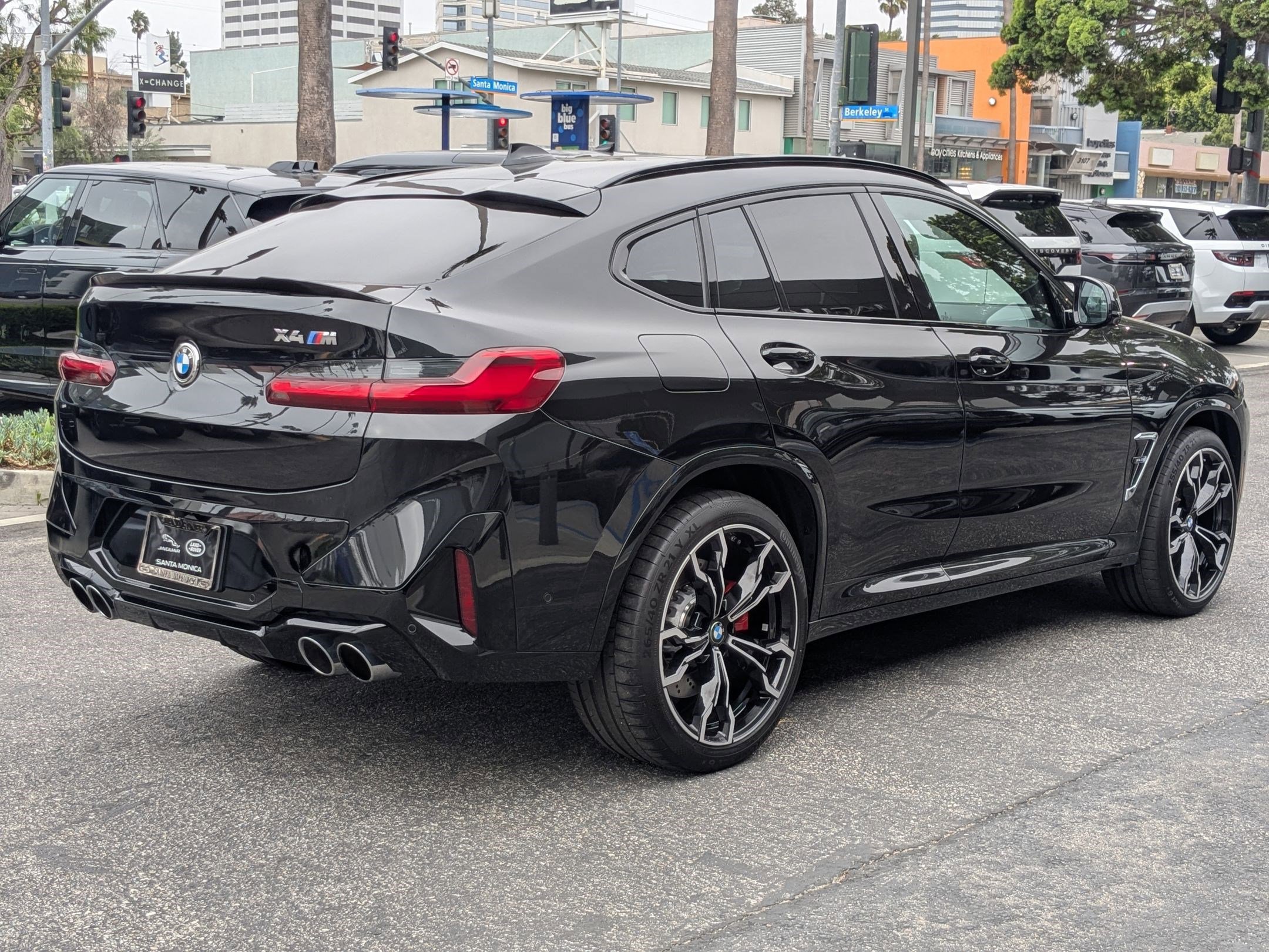 Used 2024 BMW X4 M w/ Executive Package image 9