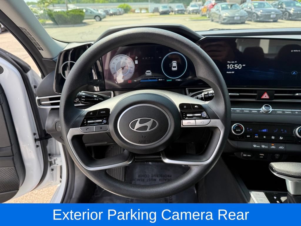 Certified 2024 Hyundai Elantra SEL FWD image 12