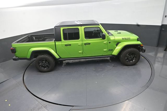 Used 2025 Jeep Gladiator Sport AWD/4WD image 19